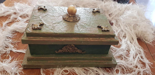 Chest In Wonderland | Jewelry Box